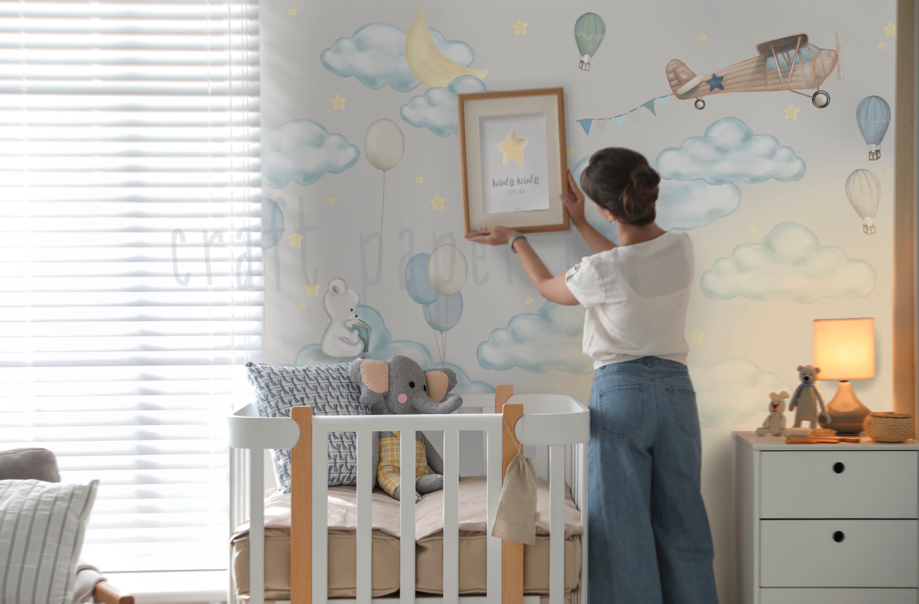 Ayıcıklar ve Planör Çocuk Odası Duvar Kağıdı — El çizimi, ölçüye özel üretim | Craft Paper Co