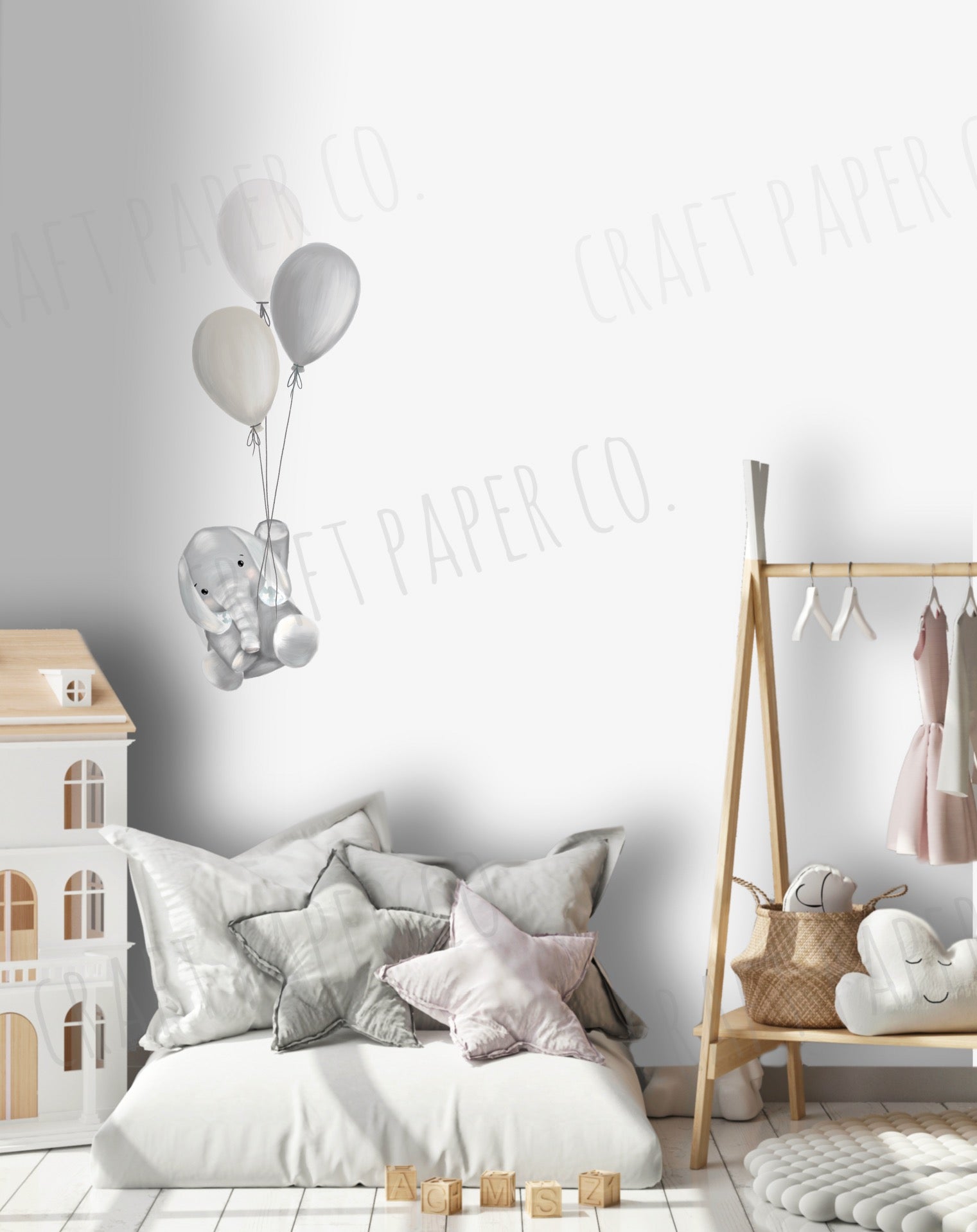 Balon Tutan Yavru Fil Bebek Odası Duvar Sticker — detay görünümü | Craft Paper Co