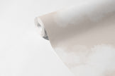 Bulutlar Bej Duvar Kağıdı; 94 cm non-woven kağıt rulosunda desen ve doku görünümü | Craft Paper Co