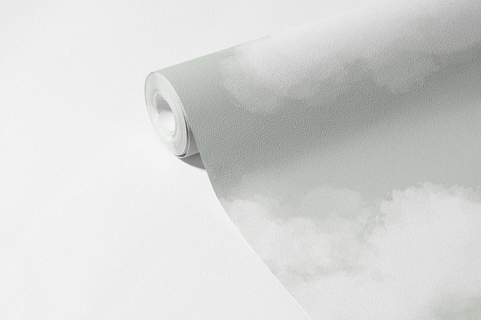 Bulutlar Cüce Yeşili Duvar Kağıdı; 94 cm non-woven kağıt rulosunda desen ve doku görünümü | Craft Paper Co
