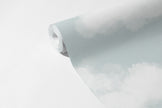 Bulutlar Light Mint Duvar Kağıdı; 94 cm non-woven kağıt rulosunda desen ve doku görünümü | Craft Paper Co