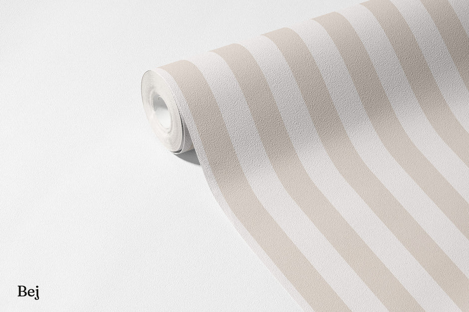 Çizgili Duvar Kağıdı Bej; açılmış non-woven ruloda sıcak bej dikey çizgiler | Craft Paper Co