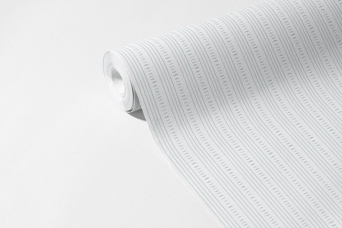 Keten Dikiş Duvar Kağıdı Mavi; açılmış non-woven ruloda ince mavi dikiş çizgileri | Craft Paper Co