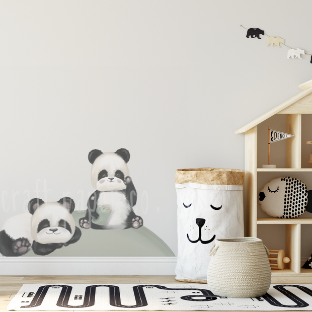 Kitap Okuyan Panda ve Hayalperest Panda Duvar Sticker — detay görünümü | Craft Paper Co