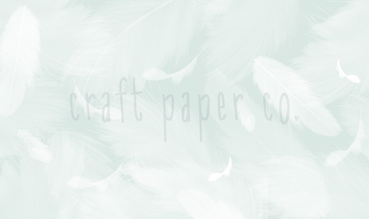 Melek Kanadı Tüyleri Cadde Mint Duvar Kağıdı; el çizimi tasarımın filigranlı düz görünümü | Craft Paper Co