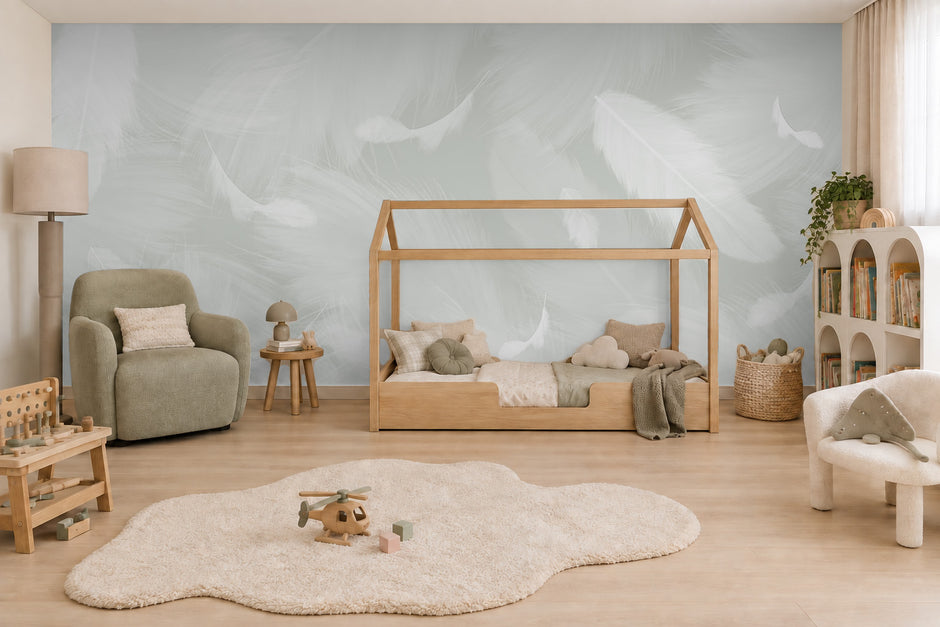 Melek Kanadı Tüyleri Cüce Yeşili Duvar Kağıdı; doğal ışıklı bebek odasında beşik ve emzirme koltuğu ile duvar uygulaması | Craft Paper Co