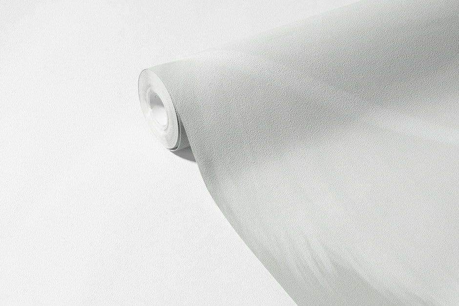 Melek Kanadı Tüyleri Cüce Yeşili Duvar Kağıdı; rulo yakın çekim, gri-yeşil tüylerin yumuşak dokusu | Craft Paper Co