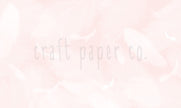 Melek Kanadı Tüyleri Vanilla Pink Duvar Kağıdı; el çizimi tasarımın filigranlı düz görünümü | Craft Paper Co