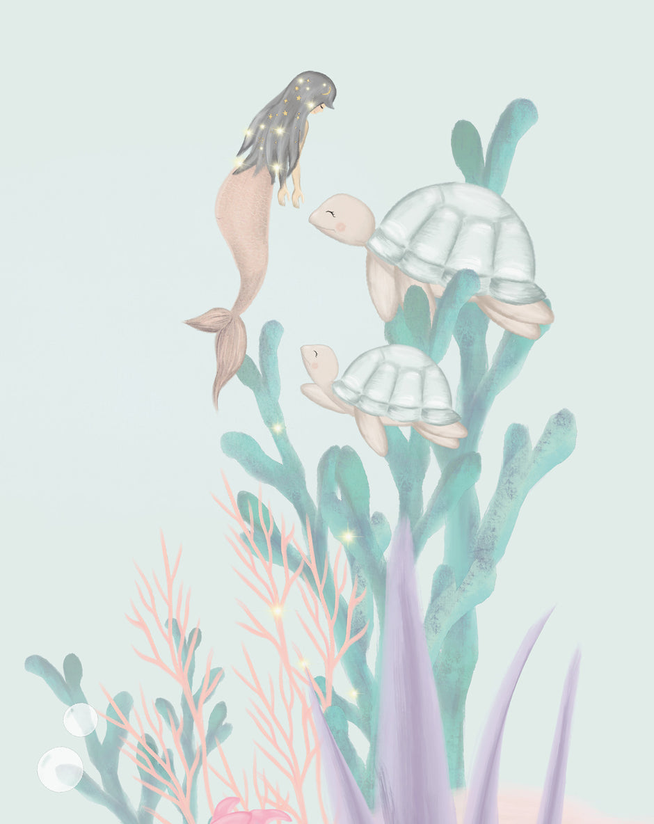 Mint Balina ve Küçük Deniz Kızları Duvar Kağıdı; deniz kızı ve iki kaplumbağanın yakın görünümü | Craft Paper Co