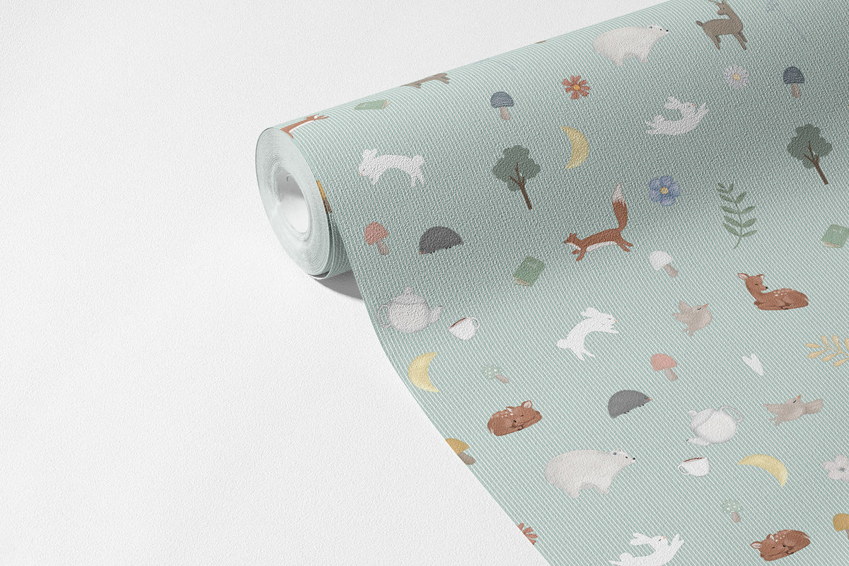 Nordik Desen Duvar Kağıdı; 94 cm non-woven rulo üzerinde küçük ölçekli hayvan ve orman motifleri | Craft Paper Co
