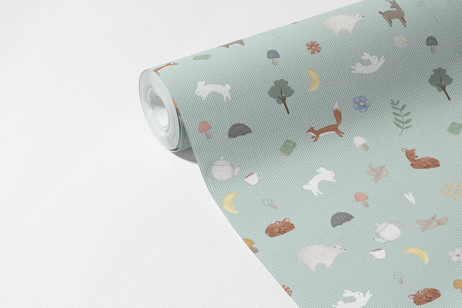 Nordik Desen Duvar Kağıdı; 94 cm non-woven rulo üzerinde küçük ölçekli hayvan ve orman motifleri | Craft Paper Co
