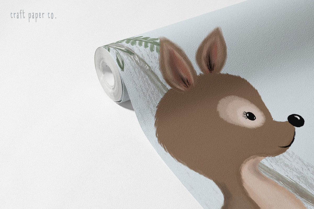 Orman Manzarası Duvar Kağıdı; rulo yakın çekim, yandan bakan ceylanın başı | Craft Paper Co