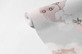 Pembe Dünya Haritası Duvar Kağıdı; 94 cm non-woven rulo üzerinde pembe harita ve hayvan figürleri | Craft Paper Co